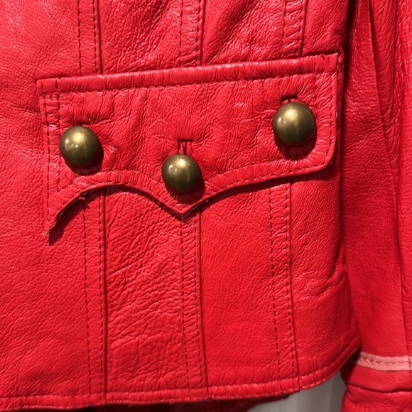 Vintage women's leather jacket by Metrostyle; size 10. - Picture 4 of 9